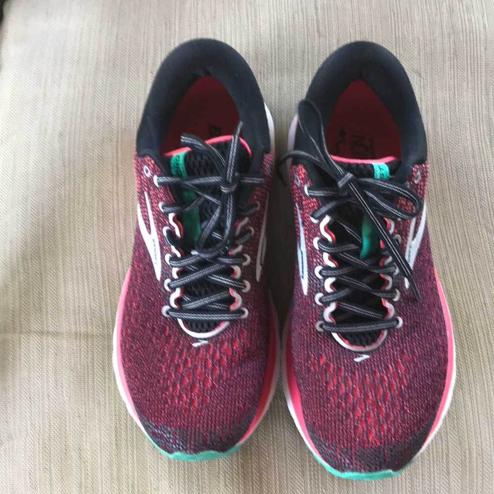Brooks size 8.5
